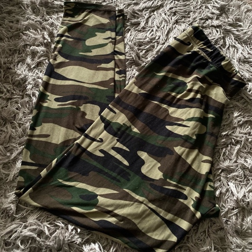 MAZE Camouflage Print Pants leggings size 1X